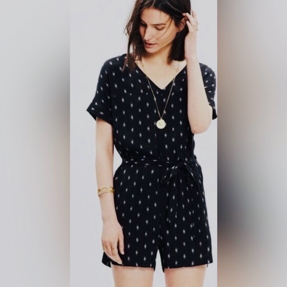 Madewell - Black Diamond Perimeter V-Neck Romper (Size M)